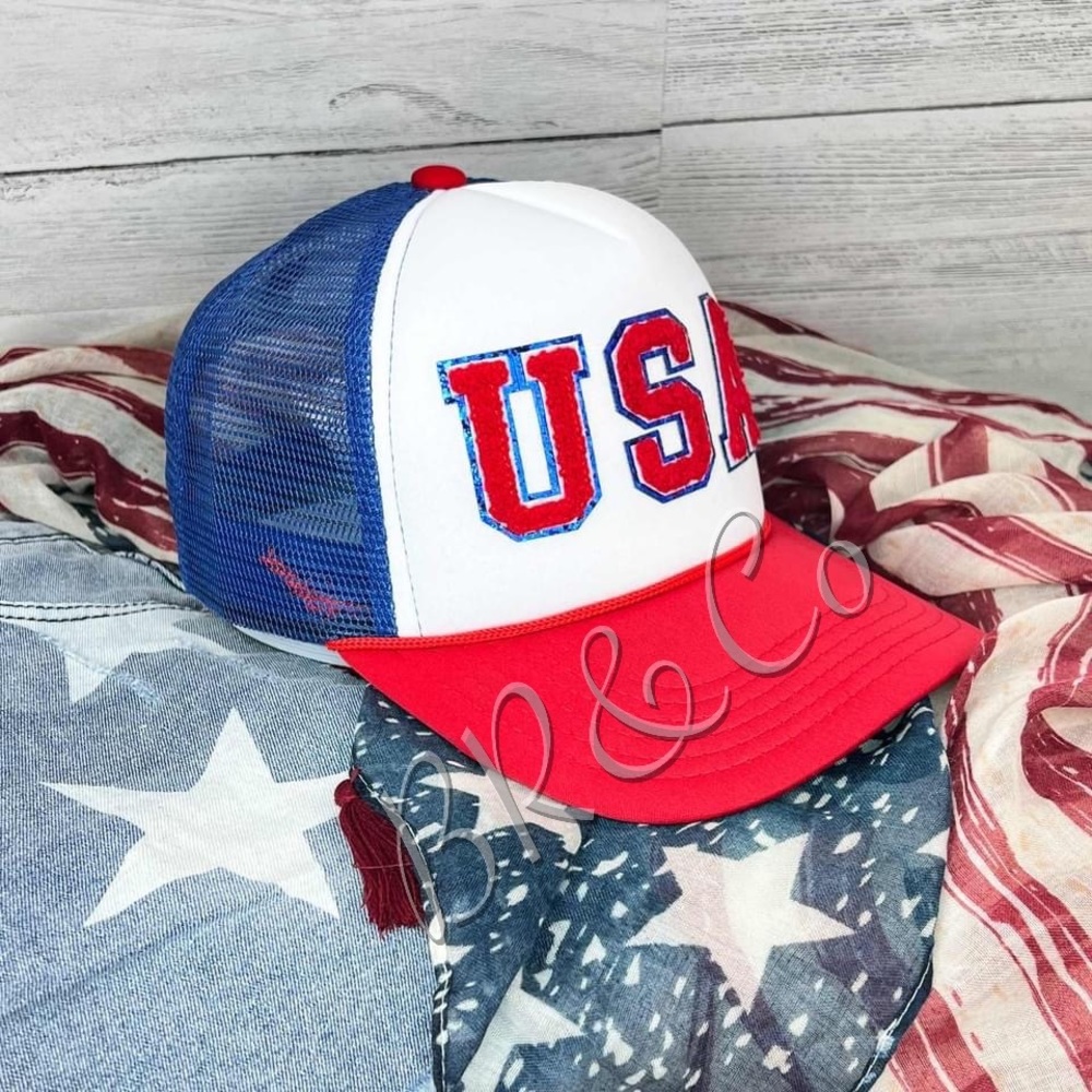 🔴ALL SOLD 🔴New, USA Chenille patch hat